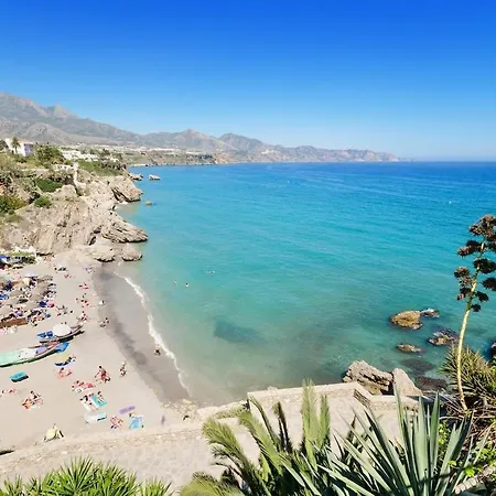 Edf Malaga Апартаменты *